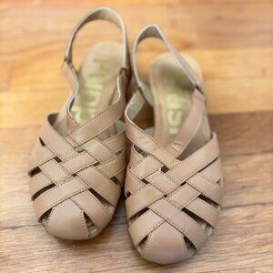Hush Puppies Ridley Fisherman Sandals - Tan Womens - Size 6